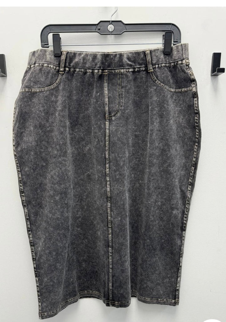 DRAMA NYC PLUS Acid Wash Pencil Skirt